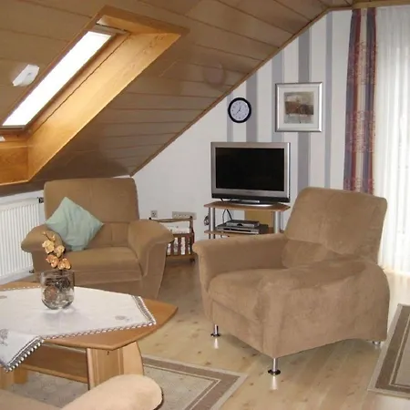 Apartment Ferienwohnung In Der Vulkaneifel Ulmen